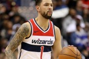  瓦兰丘纳斯30+15鹈鹕胜奇才  